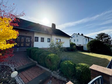 Mehrfamilienhaus zum Kauf 395.000 € 6 Zimmer 135 m² 697 m² Grundstück Hertingshausen Baunatal 34225