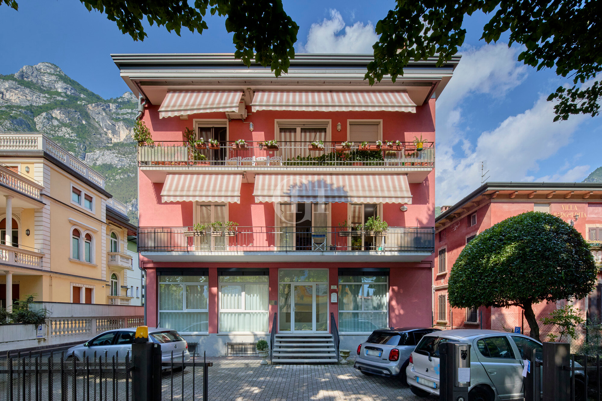 Wohnung zum Kauf 5 Zimmer 150 m²<br/>Wohnfläche EG<br/>Geschoss Viale dei Tigli 3 Riva del Garda 38066