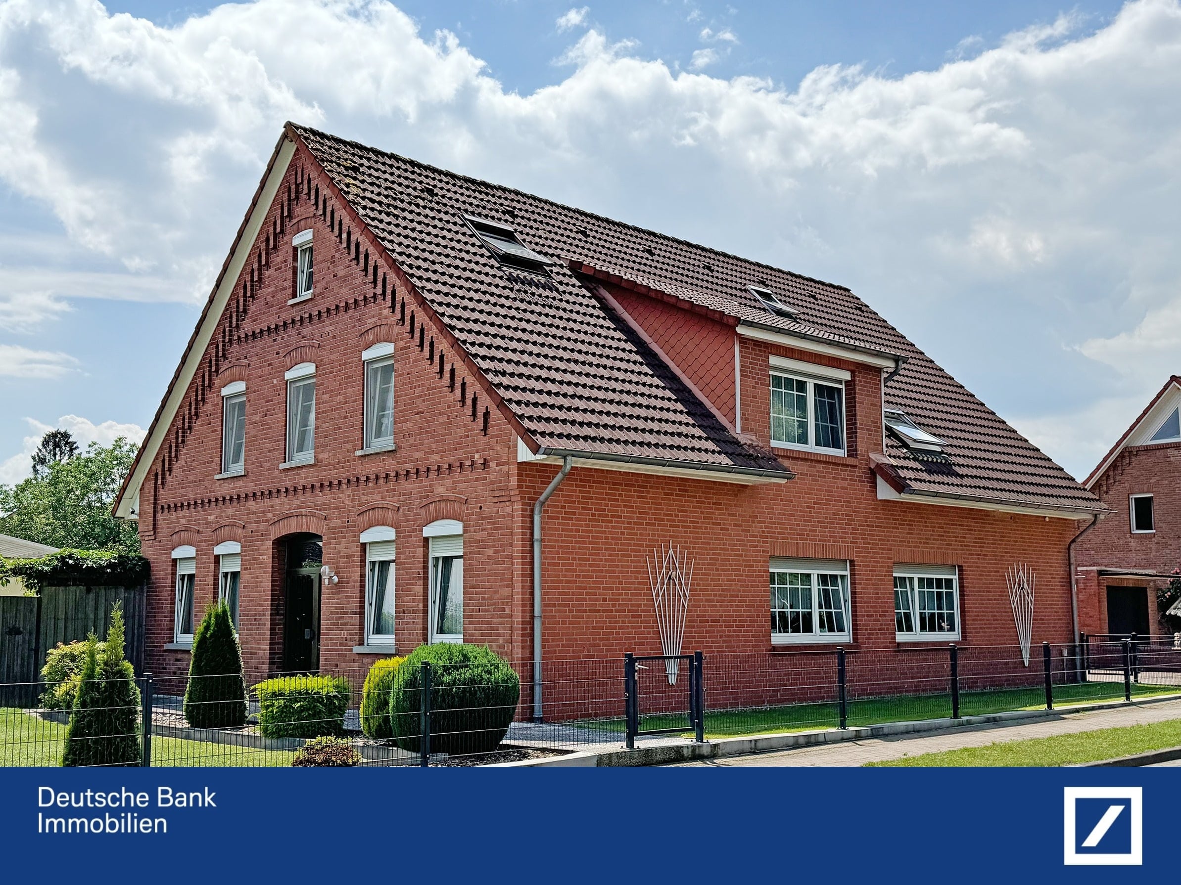 Mehrfamilienhaus zum Kauf 305.000 € 7 Zimmer 260 m²<br/>Wohnfläche 1.411 m²<br/>Grundstück Wiedenbrügge Wölpinghausen 31556