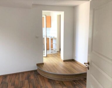 Wohnung zur Miete 315 € 2 Zimmer 42 m² 2. Geschoss Bahnhofstr. 42 Sonneberg Sonneberg 96515