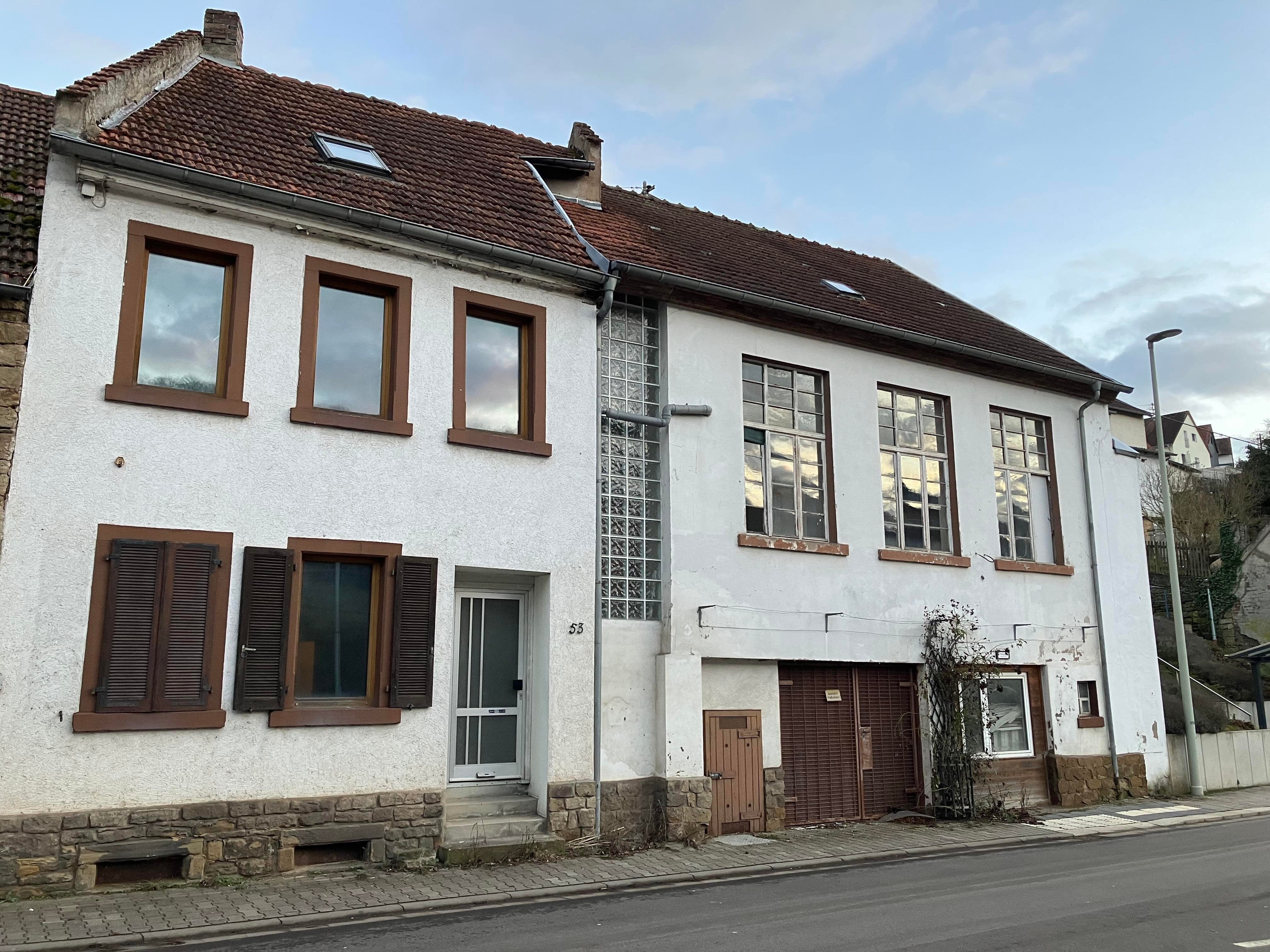 Mehrfamilienhaus zum Kauf provisionsfrei 39.000 € 5 Zimmer 114 m²<br/>Wohnfläche 200 m²<br/>Grundstück Ginsweiler 67742