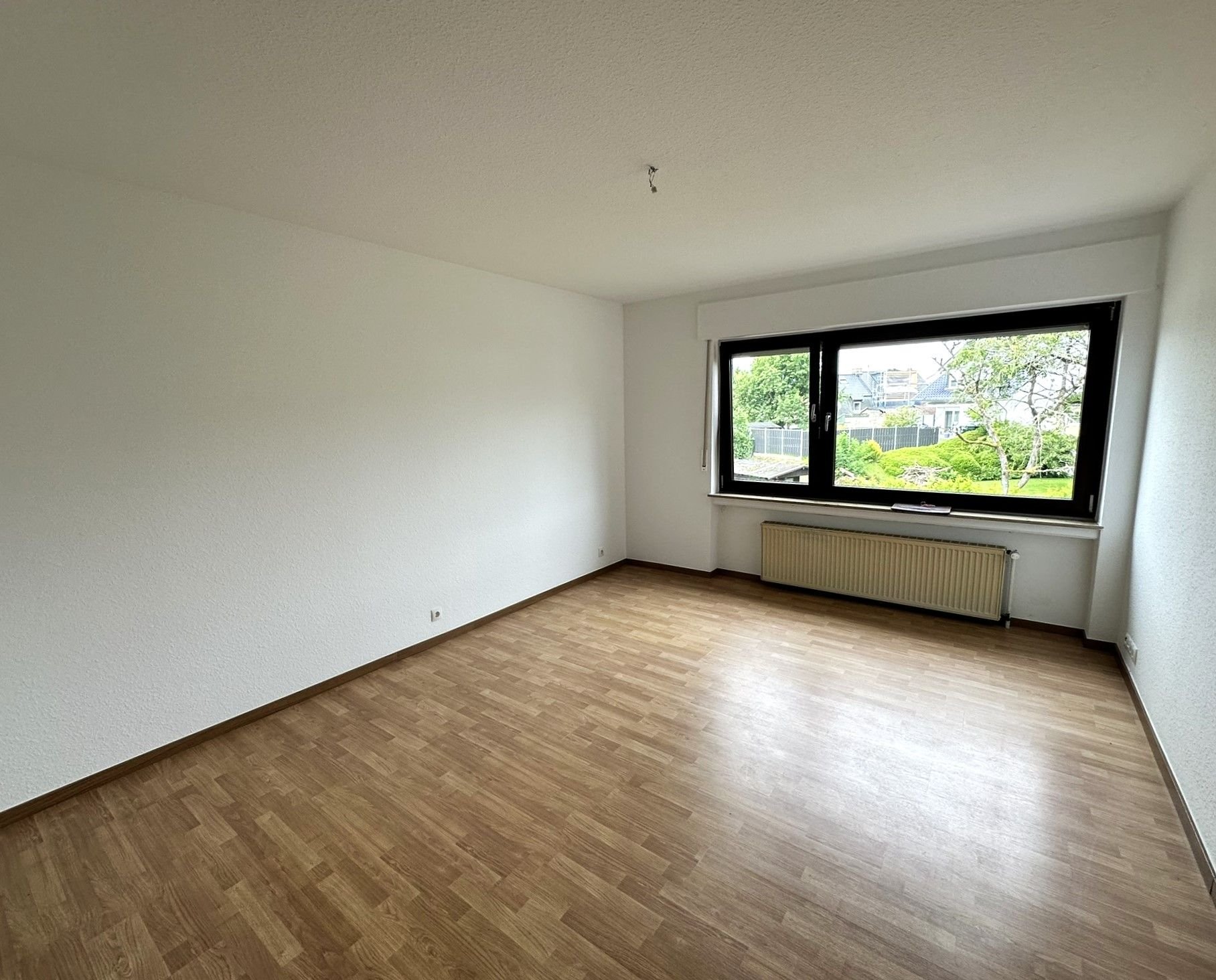 Wohnung zur Miete 470 € 3 Zimmer 48 m²<br/>Wohnfläche 2. Stock<br/>Geschoss Ab sofort<br/>Verfügbarkeit Hauptstr. 17a Heimbach-Weis Neuwied 56566