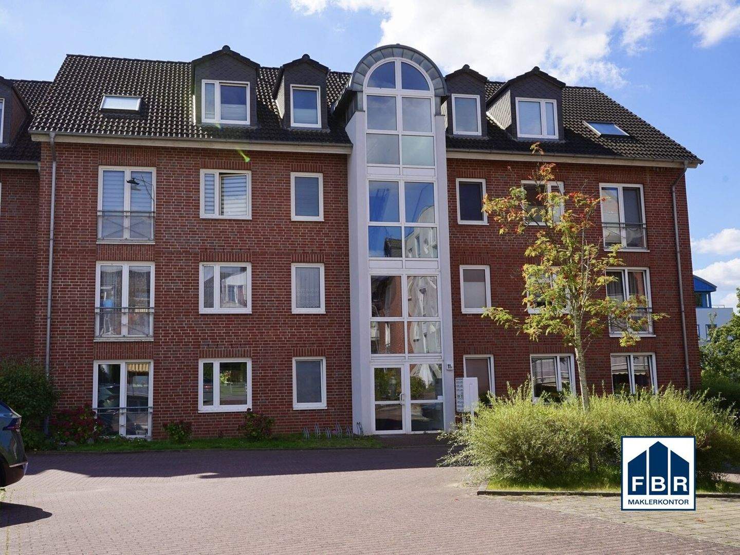 Terrasse und Tiefgarage inklusive: Solide Erdgeschosswohnung mit verlässlicher Miete