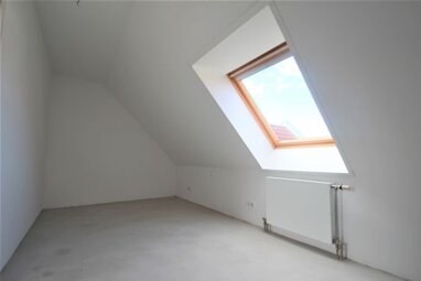 Wohnung zur Miete 360 € 2 Zimmer 77,5 m² Schulstraße 36 Hohenstein-Ernstthal Hohenstein-Ernstthal 09337
