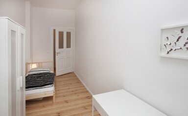 Wohnung zur Miete Wohnen auf Zeit 765 € 6 Zimmer 11,5 m² frei ab 04.12.2024 Köpenicker Straße 1 Kreuzberg Berlin 10997