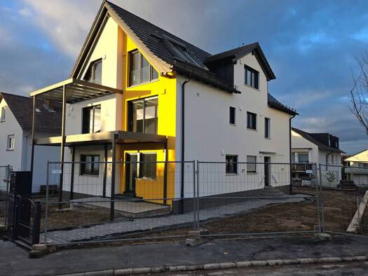 Wohnung zur Miete 1.700 € 3,5 Zimmer 95,9 m² Geschoss EG/2 frei ab sofort Haibach 63808