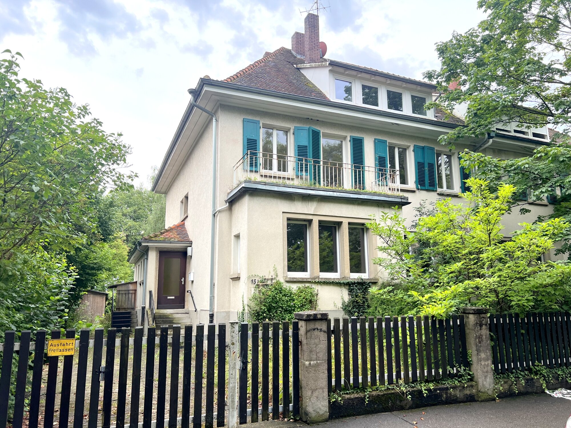 Doppelhaushälfte zum Kauf 1.850.000 € 10 Zimmer 279 m²<br/>Wohnfläche 580 m²<br/>Grundstück Waldsee Freiburg 79117