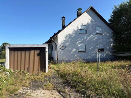Mehrfamilienhaus zum Kauf 269.000 € 6 Zimmer 163 m² 1.144 m² Grundstück Karmensölden Amberg 92224