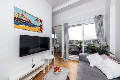 Wohnung zur Miete Wohnen auf Zeit 1.650 € 2 Zimmer 39 m² frei ab 10.02.2025 Libauer Straße Friedrichshain Berlin 10245