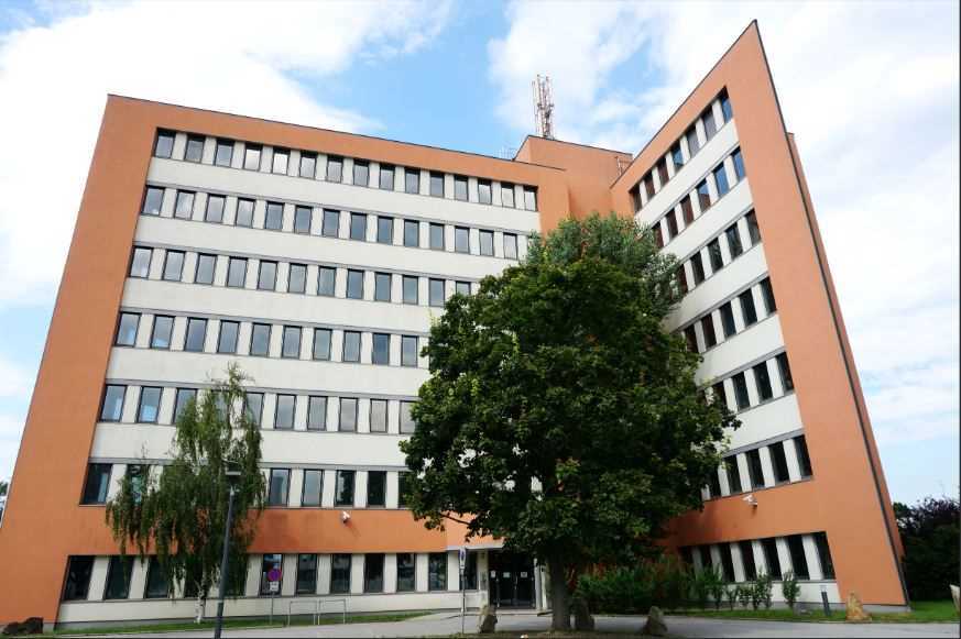 Bürogebäude zur Miete 11,80 € 675 m²<br/>Bürofläche Wien 1210