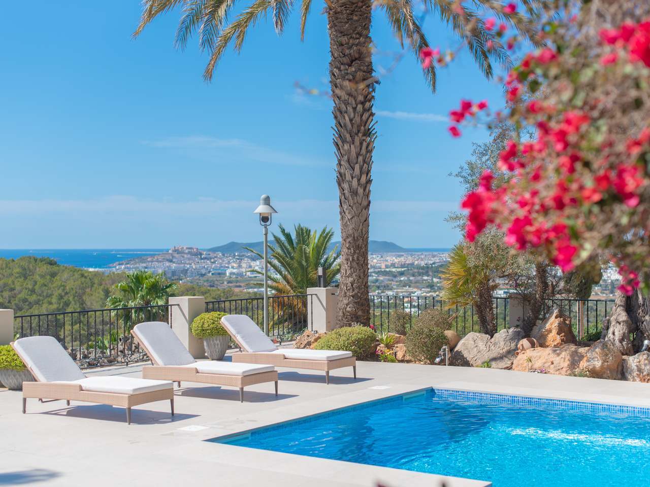 Villa zum Kauf provisionsfrei 4.500.000 € 6 Zimmer 385 m²<br/>Wohnfläche 975 m²<br/>Grundstück Ibiza 07819