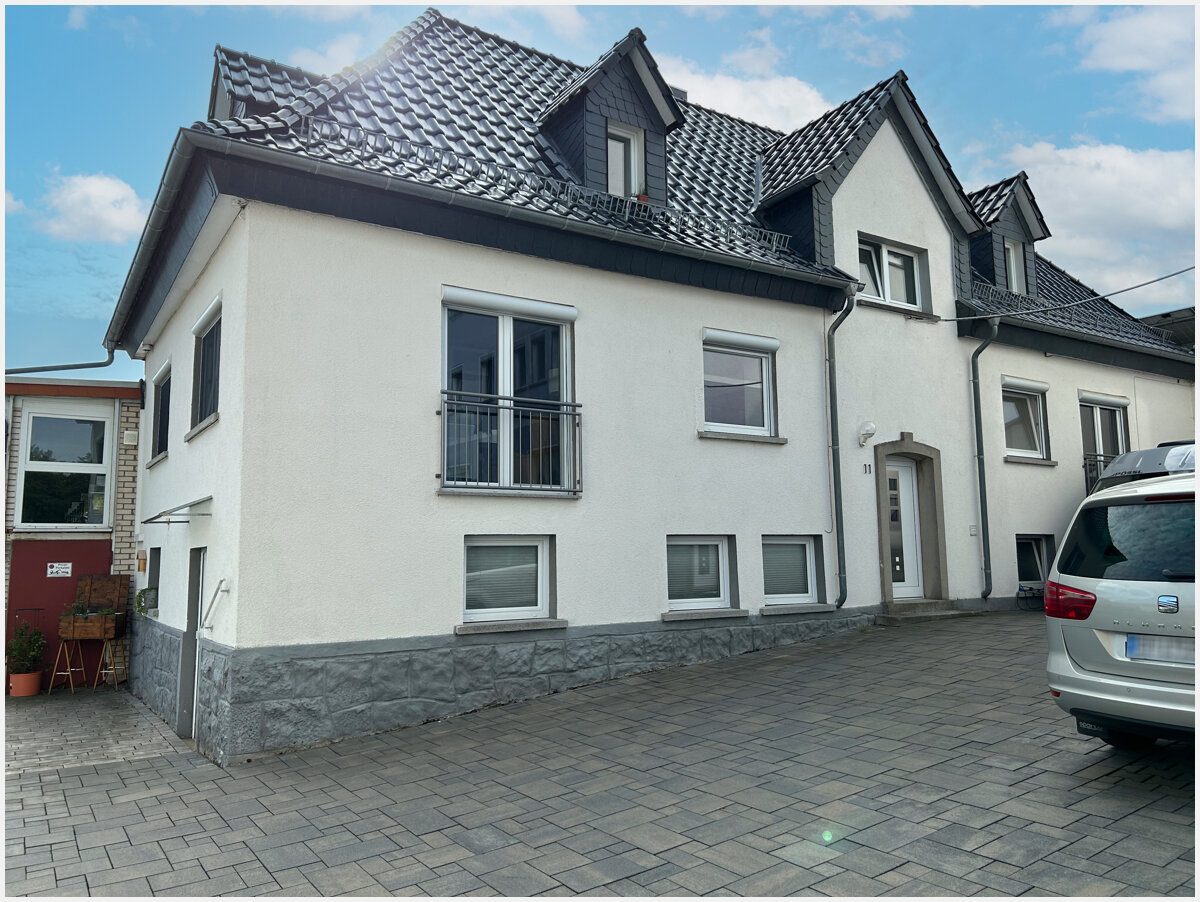 Haus zum Kauf 1.150.000 € 19 Zimmer 1.166 m²<br/>Wohnfläche 1.965 m²<br/>Grundstück Grünberg Grünberg 35305