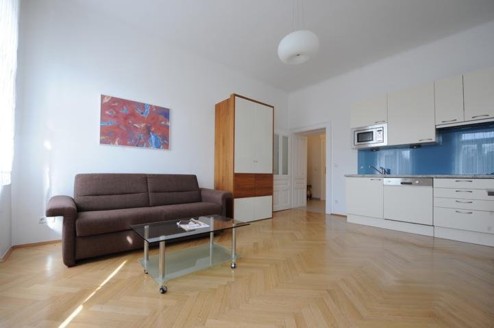 Wohnung zur Miete Wohnen auf Zeit 1.923,76 € 1 Zimmer 34 m²<br/>Wohnfläche ab sofort<br/>Verfügbarkeit Wien 1100