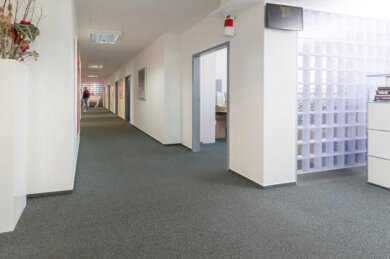 Bürofläche zur Miete 4.900 € 10 Zimmer 350 m² Bürofläche Westenviertel Regensburg 93049