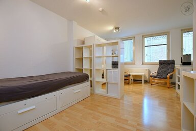 Wohnung zur Miete Wohnen auf Zeit 780 € 1 Zimmer 28 m² frei ab 15.03.2025 Rotebühl Stuttgart 70178