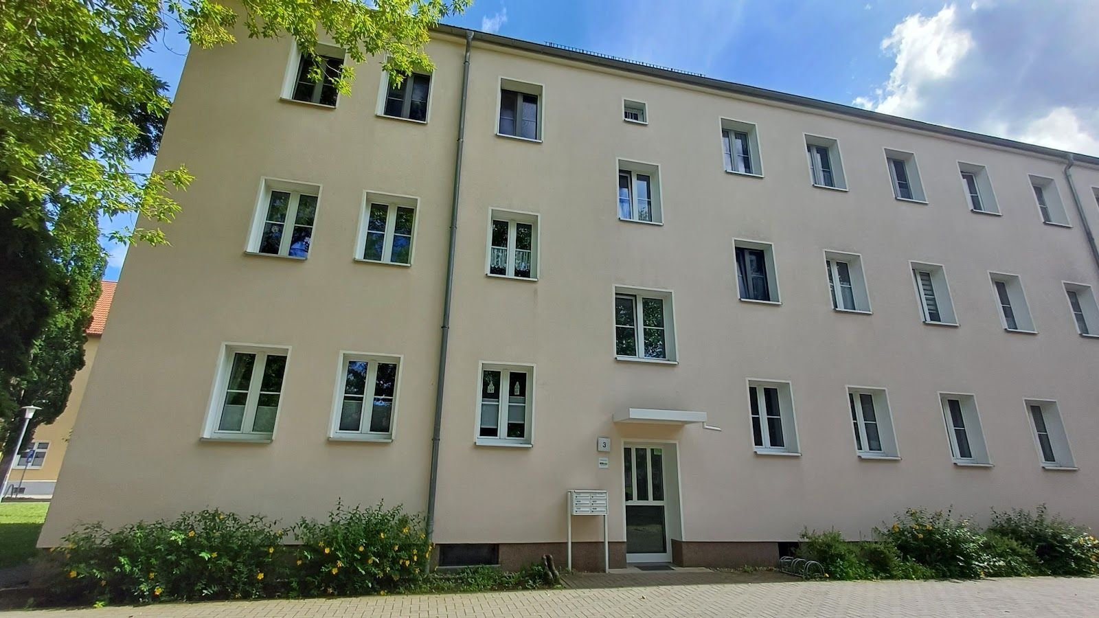 Wohnung zur Miete 436 € 3 Zimmer 66,9 m²<br/>Wohnfläche Erdgeschoss<br/>Geschoss 15.07.2024<br/>Verfügbarkeit Brotuffstraße 3 Merseburg Merseburg 06217