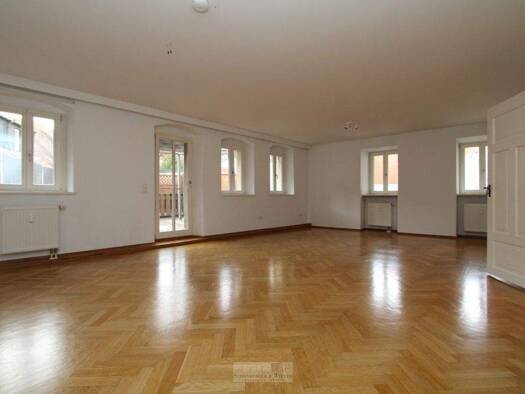 Wohnung zur Miete 1.600 € 3 Zimmer 120 m² 1. Geschoss frei ab 01.01.2026 Innenstadt Regensburg 93047