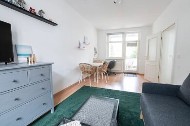 Wohnung zur Miete 950 € 2 Zimmer 61 m² 1. Geschoss frei ab sofort Robert-Müller-Straße 18 Bahnhofsvorstadt Zwickau 08056