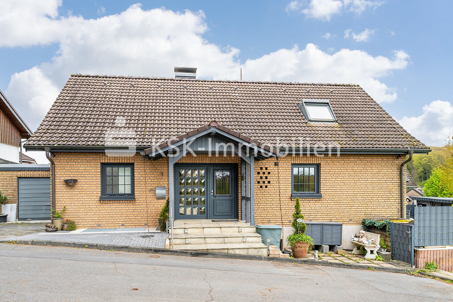 Mehrfamilienhaus zum Kauf 549.000 € 7 Zimmer 229 m²<br/>Wohnfläche 512 m²<br/>Grundstück Bechen Kürten 51515