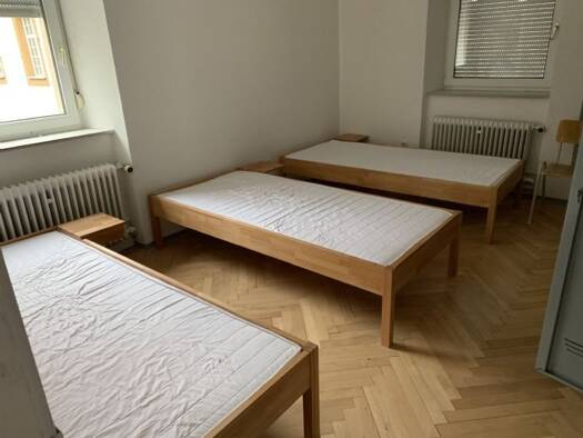 Wohnung zur Miete 7 Zimmer 220 m² 1. Geschoss frei ab sofort Eybach Geislingen an der Steige 73312
