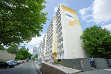 Wohnung zur Miete 540 € 3 Zimmer 90 m² Erdgeschoss Tischendorfstr. 8 Bahnhofsvorstadt Plauen 08523