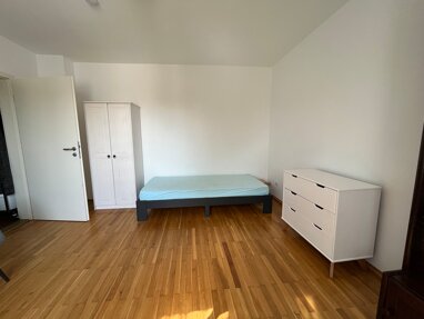WG-Zimmer zur Miete 600 € 16 m² frei ab 01.06.2024 Nähe Dülferstraße 112 Alt Moosach München 80995