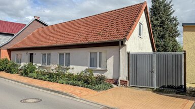 Reihenendhaus zum Kauf provisionsfrei 95.000 € 4 Zimmer 80 m² 448 m² Grundstück frei ab sofort Freistraße 39 Beetzendorf Beetzendorf 38489