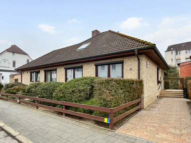 Mehrfamilienhaus zum Kauf 399.000 € 13 Zimmer 318,5 m² 1.144 m² Grundstück Uelzen Uelzen 29525