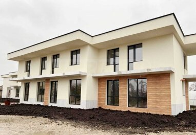 Reihenmittelhaus zum Kauf 163.600 € 4 Zimmer 130,9 m² Vojvodinovo