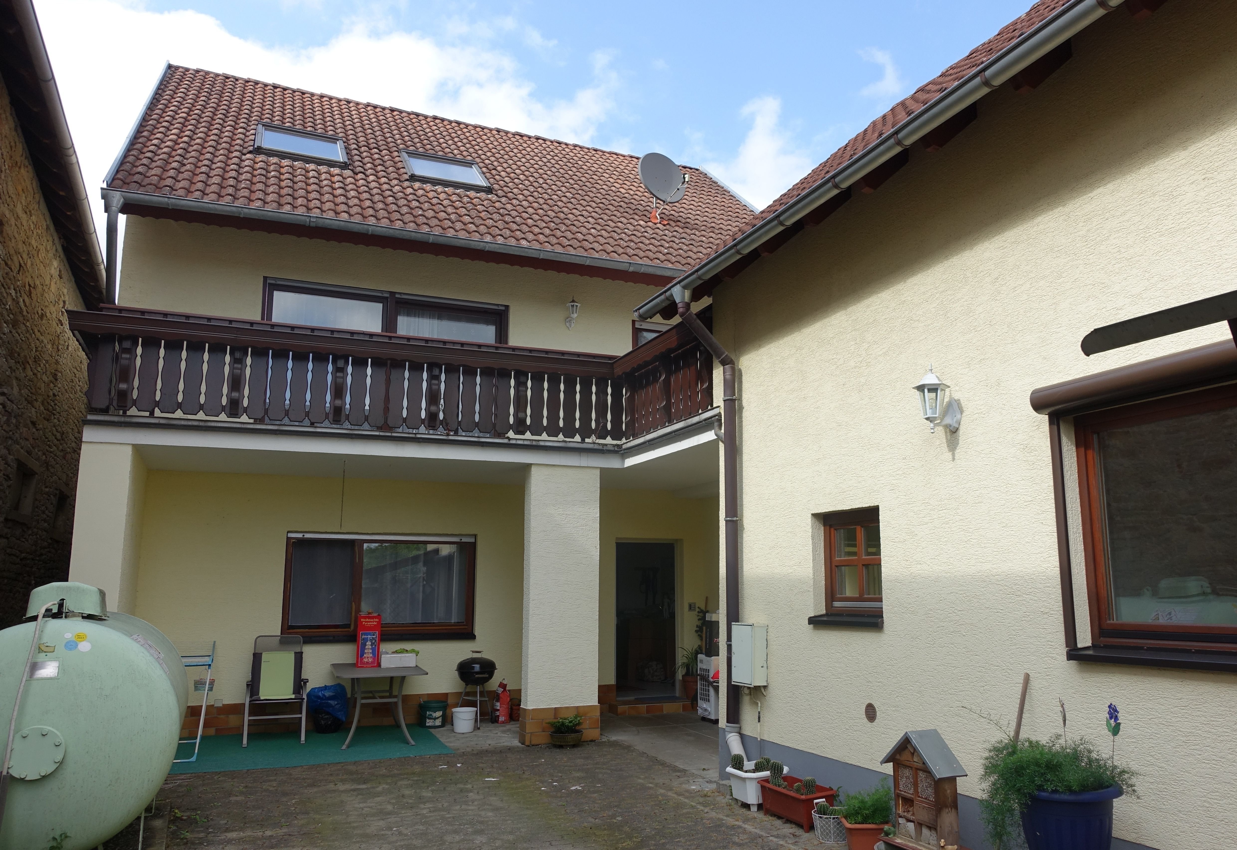 Mehrfamilienhaus zum Kauf 450.000 € 5,5 Zimmer 172 m²<br/>Wohnfläche 383 m²<br/>Grundstück Zuzenhausen 74939