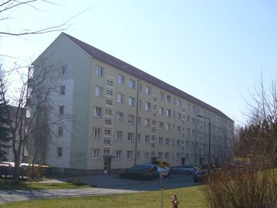 Wohnung zur Miete 318 € 4 Zimmer 68,3 m² Schulstrasse 13d Lichtenstein Lichtenstein (Sachsen) 09350