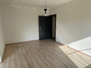 Wohnung zur Miete 437 € 2 Zimmer 56,7 m² Erdgeschoss Meißner Straße 215 Radebeul 01445