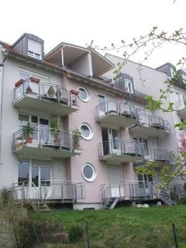 Wohnung zur Miete 795 € 4 Zimmer 83 m² 3. Geschoss Kitzingen Kitzingen 97318