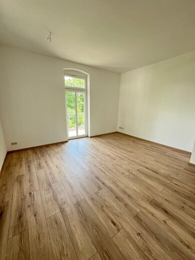 Wohnung zur Miete 325 € 2 Zimmer 49,6 m² 1. Geschoss Grimmaische Straße 20 Döbeln Döbeln 04720