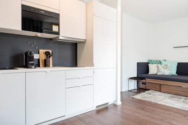 Wohnung zur Miete 1.250 € 1 Zimmer 33 m² 6. Geschoss frei ab 01.09.2024 Leopoldstraße 204 Neufreimann München 80804