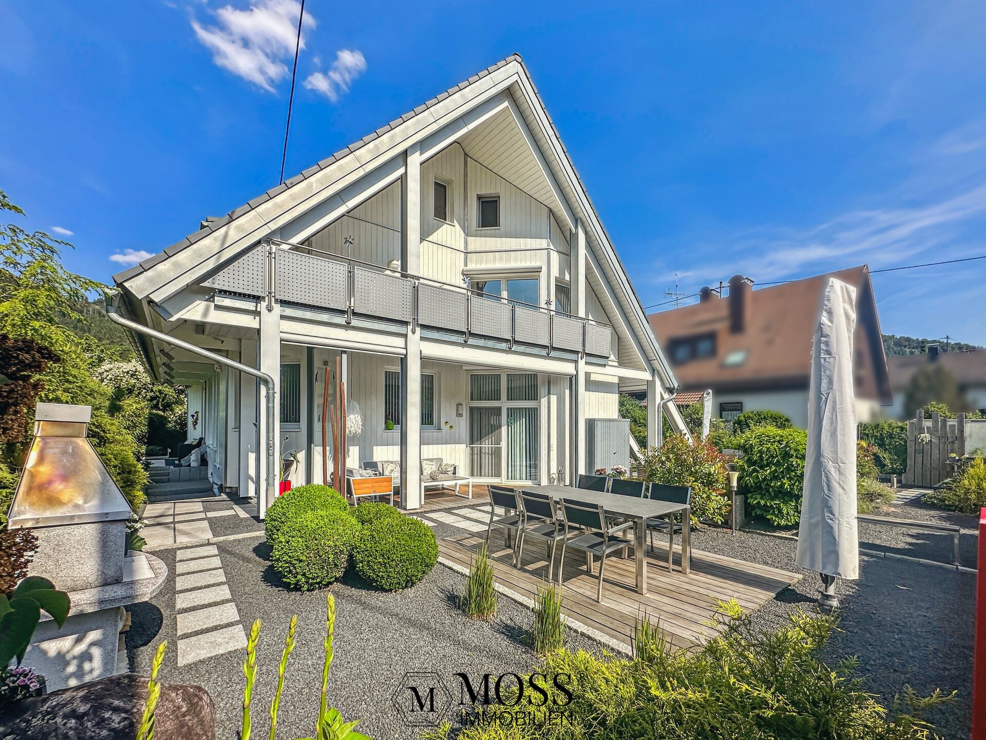 Villa zum Kauf 6,5 Zimmer 230 m²<br/>Wohnfläche 642 m²<br/>Grundstück Unteribental Buchenbach 79256