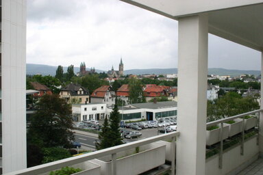 Penthouse zur Miete 910 € 2 Zimmer 60,6 m² 5. Geschoss frei ab 15.01.2025 Wahlbezirk 03 Bad Homburg 61348