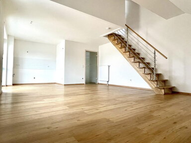 Maisonette zum Kauf provisionsfrei 285.000 € 3 Zimmer 80 m² 2. Geschoss Aussiger-Str. 10 West Waldkraiburg 84478