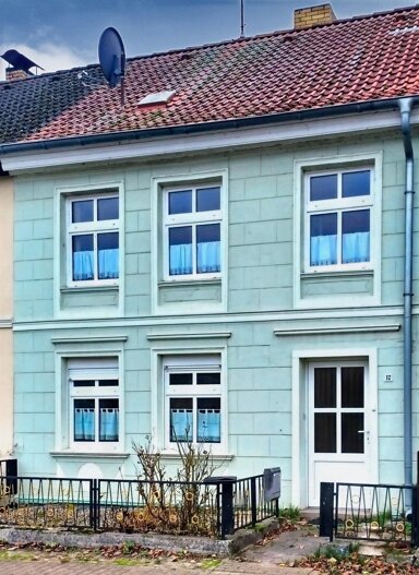 Reihenmittelhaus zum Kauf 110.000 € 4 Zimmer 100 m² 157 m² Grundstück frei ab sofort Lassan Lassan 17440