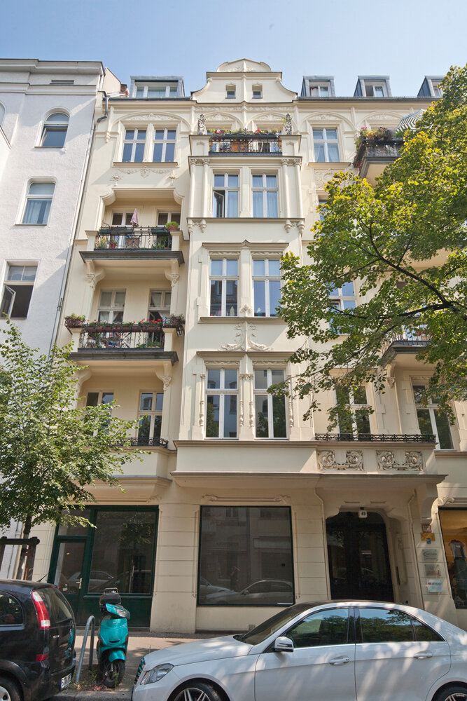 Wohnung zur Miete 2.484 € 5 Zimmer 130 m²<br/>Wohnfläche Erdgeschoss<br/>Geschoss 01.08.2024<br/>Verfügbarkeit Charlottenburg Berlin 10623