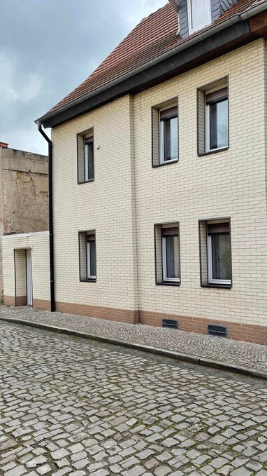 Einfamilienhaus zum Kauf 77.500 € 6 Zimmer 100 m² 118 m² Grundstück Bernburg Bernburg 06406