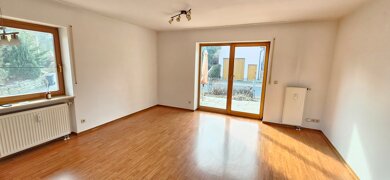 Wohnung zur Miete 550 € 3 Zimmer 74 m² EG frei ab sofort Farbmühlweg Neukirchen Neukirchen bei Sulzbach-Rosenberg 92259