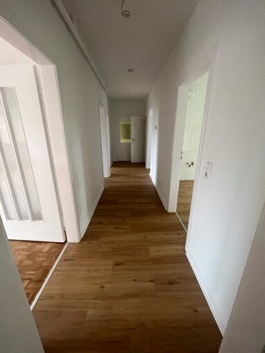 Wohnung zur Miete 666 € 4 Zimmer 96,6 m² frei ab 01.08.2024 Bant Wilhelmshaven 26382