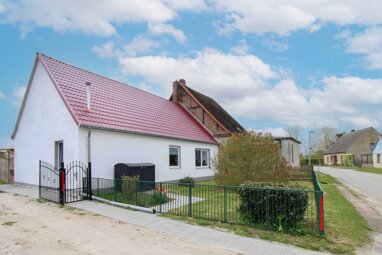 Doppelhaushälfte zum Kauf 130.000 € 3 Zimmer 99,2 m² 1.155,2 m² Grundstück Kletzin Kletzin 17111