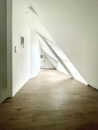 Wohnung zur Miete 1.200 € 3,5 Zimmer 82 m² 3. Geschoss Rohrbach - Ost Heidelberg 69126