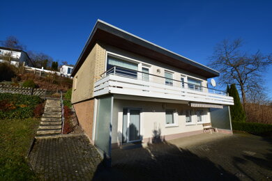 Bungalow zum Kauf 240.000 € 5 Zimmer 119 m² 826 m² Grundstück frei ab sofort Gudenhagen-Petersborn Brilon 59929