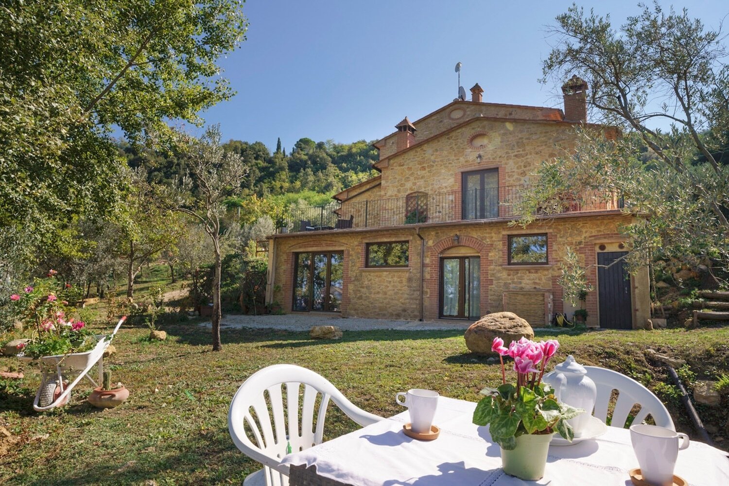 Bauernhaus zum Kauf 580.000 € 7 Zimmer 250 m²<br/>Wohnfläche 1.300 m²<br/>Grundstück Panoramablick Volterra 56048