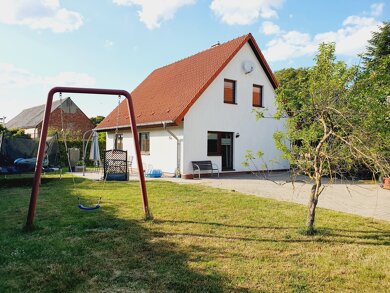 Einfamilienhaus zum Kauf 229.000 € 5 Zimmer 108 m² 877 m² Grundstück frei ab sofort Cölpin Cölpin 17094