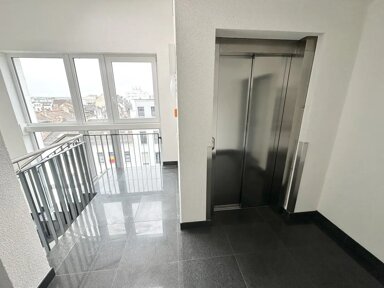 Wohnung zur Miete 700 € 3 Zimmer 103 m² frei ab sofort Großer Biergrund Hochschule für Gestaltung Offenbach am Main 63065