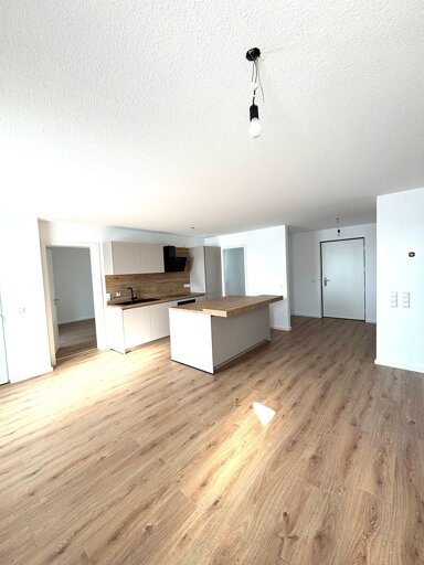 Penthouse zur Miete 1.350 € 3,5 Zimmer 102,5 m² 3. Geschoss frei ab sofort Krankenhaus - Alter Friedhof Villingen-Schwenningen 78054